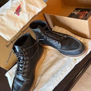 Red Wing Shoes Dark Leather Boots